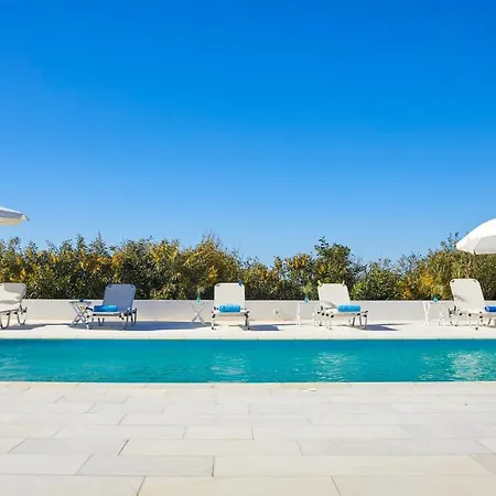 Meltemi On The Outskirts Of Naousa, Paros Villa Ambelas