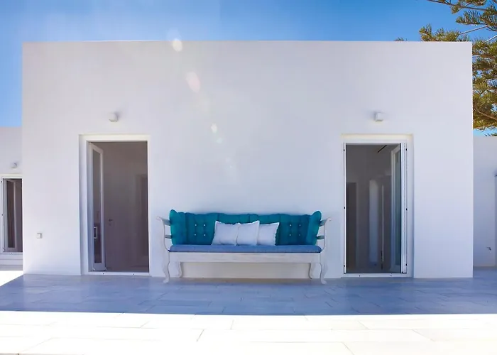 Meltemi On The Outskirts Of Naousa, Paros Vila Ambelas